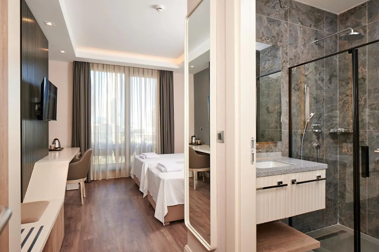 Livinton Istanbul Atasehir Hotel